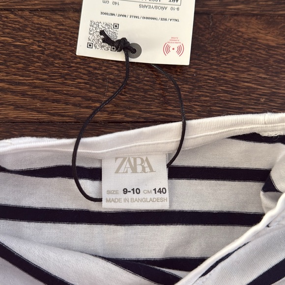 Zara Striped T-Shirt With Tab - Picture 4 of 11